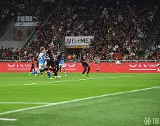 凤凰娱乐下载-巴黎圣日耳曼主场比击败AC米兰，姆巴梅三叉戟发威(巴黎圣日耳曼主力阵型图)