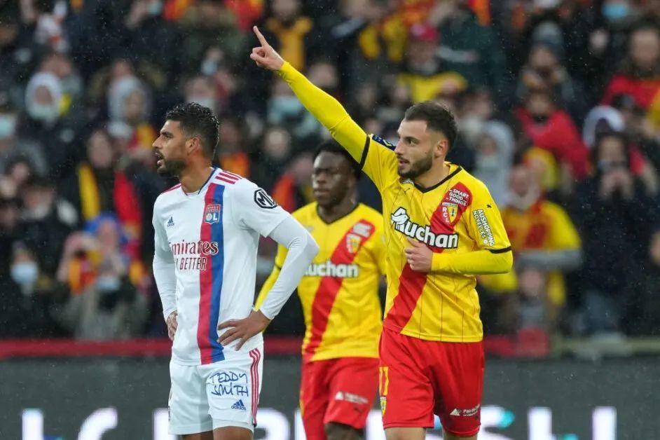 意大利队士气高涨,连胜法国队实现逆袭 意大利队士气高涨,连胜法国队实现逆袭